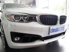 2013款 335i 3.0T 自动 风尚设计套装