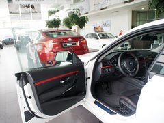 2013款 335i 3.0T 自动 风尚设计套装
