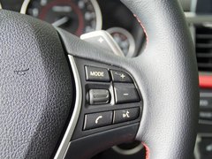 2013款 335i 3.0T 自动 风尚设计套装