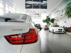 2013款 335i 3.0T 自动 风尚设计套装