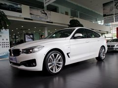 2013款 335i 3.0T 自动 风尚设计套装