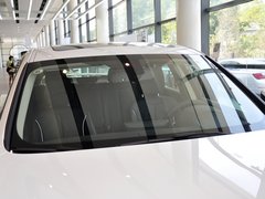 2013款 335i 3.0T 自动 风尚设计套装