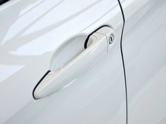 2013款 335i 3.0T 自动 风尚设计套装