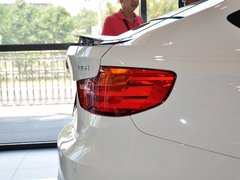 2013款 335i 3.0T 自动 风尚设计套装