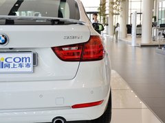 2013款 335i 3.0T 自动 风尚设计套装