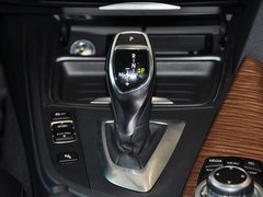 2013款 335i 3.0T 自动 风尚设计套装