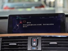 2013款 335i 3.0T 自动 风尚设计套装