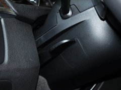2013款 335i 3.0T 自动 风尚设计套装