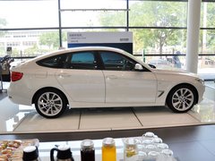 2013款 335i 3.0T 自动 风尚设计套装