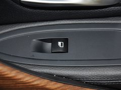 2013款 335i 3.0T 自动 风尚设计套装
