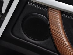 2013款 335i 3.0T 自动 风尚设计套装