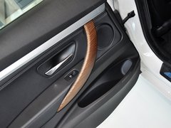 2013款 335i 3.0T 自动 风尚设计套装