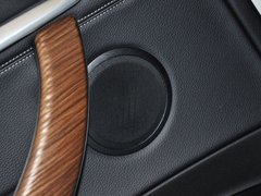 2013款 335i 3.0T 自动 风尚设计套装