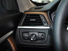 2013款 335i 3.0T 自动 风尚设计套装