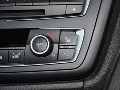 2013款 335i 3.0T 自动 风尚设计套装