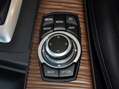 2013款 335i 3.0T 自动 风尚设计套装