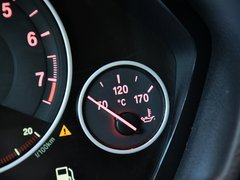 2013款 335i 3.0T 自动 风尚设计套装
