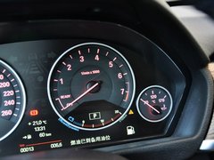 2013款 335i 3.0T 自动 风尚设计套装
