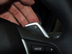 2013款 335i 3.0T 自动 风尚设计套装