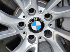2013款 335i 3.0T 自动 风尚设计套装