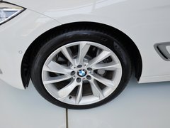 2013款 335i 3.0T 自动 风尚设计套装