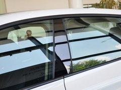 2013款 335i 3.0T 自动 风尚设计套装