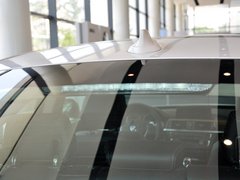 2013款 335i 3.0T 自动 风尚设计套装