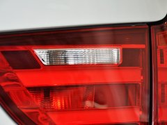 2013款 335i 3.0T 自动 风尚设计套装