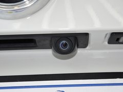 2013款 335i 3.0T 自动 风尚设计套装