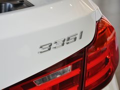 2013款 335i 3.0T 自动 风尚设计套装