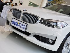2013款 335i 3.0T 自动 风尚设计套装