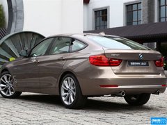 2013款 335i 3.0T 自動 風(fēng)尚設(shè)計套裝