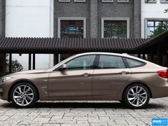 2013款 335i 3.0T 自動 風(fēng)尚設(shè)計套裝