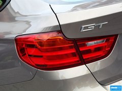 2013款 335i 3.0T 自动 风尚设计套装