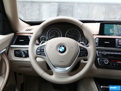 2013款 335i 3.0T 自动 风尚设计套装