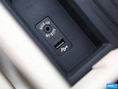 2013款 335i 3.0T 自动 风尚设计套装