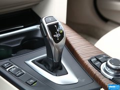 2013款 335i 3.0T 自动 风尚设计套装
