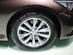 2014款 3.5L Hybrid 旗舰版