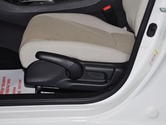 2013款 1.8L 自动 舒适型 5座