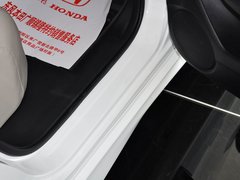 杰德 2013款 1.8L 自动 舒适型 5座