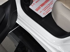 2013款 1.8L 自动 舒适型 5座