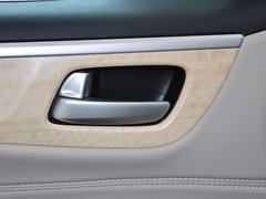 2013款 1.8L 自动 舒适型 5座