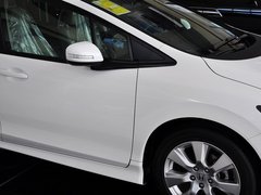 2013款 1.8L 自动 舒适型 5座