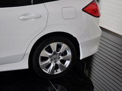 2013款 1.8L 自动 舒适型 5座