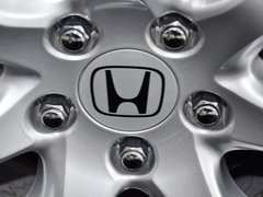 2013款 1.8L 自动 舒适型 5座