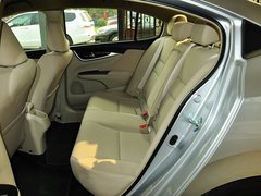 2013款 1.8L 自动 舒适型