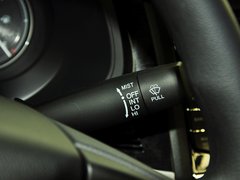 2013款 1.8L 自动 舒适型