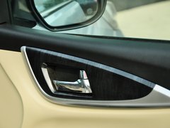 2013款 1.8L 自动 舒适型