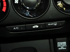 2013款 1.8L 自动 舒适型