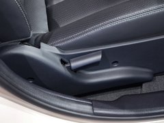 2013 1.5L CVT 豪华女性版